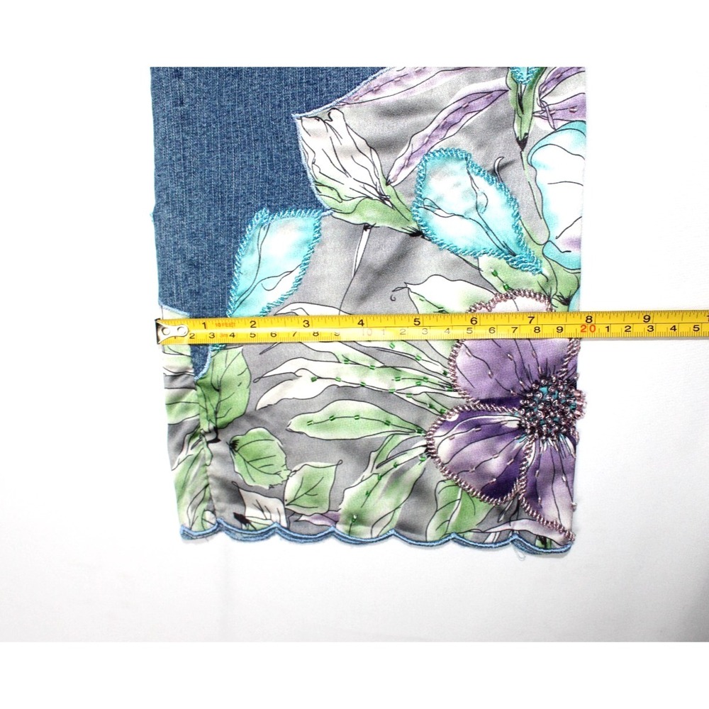 Soft Surroundings Nevaeh Floral Beaded Fairy Cropped Denim Jeans Pants Women 10P - Picture 15 of 15